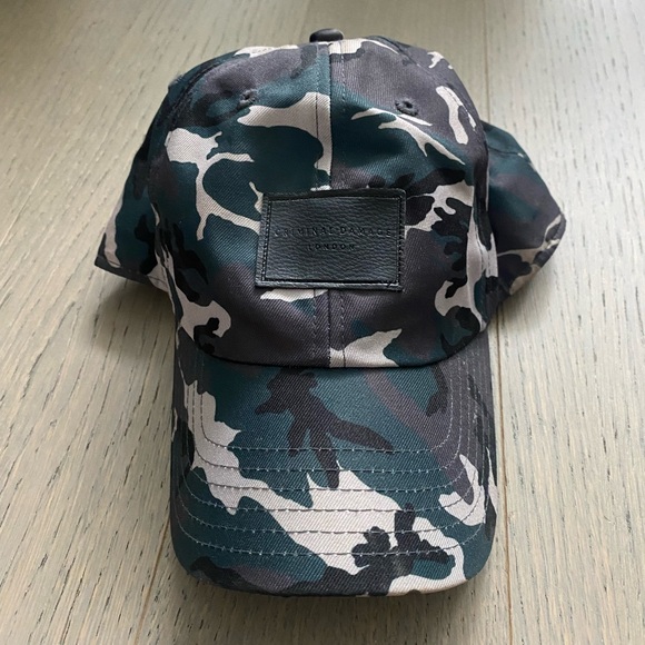 CRIMINAL DAMAGE. Adjustable Cream Coloured Hat with stitched decals. - Picture 6 of 9